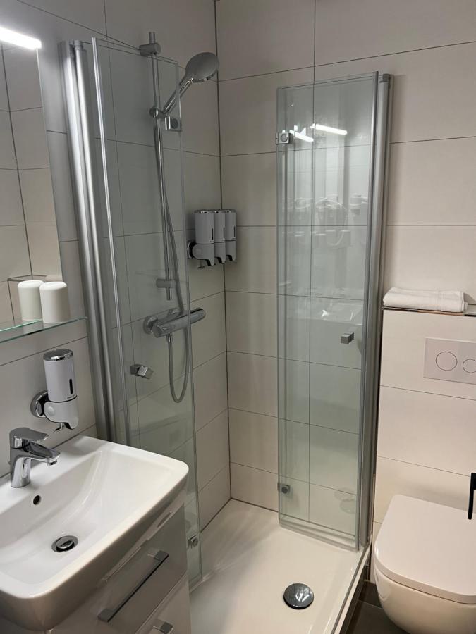 Gemuetliches Studio Im Stadtkern Mit Kanalblick Emden Kültér fotó